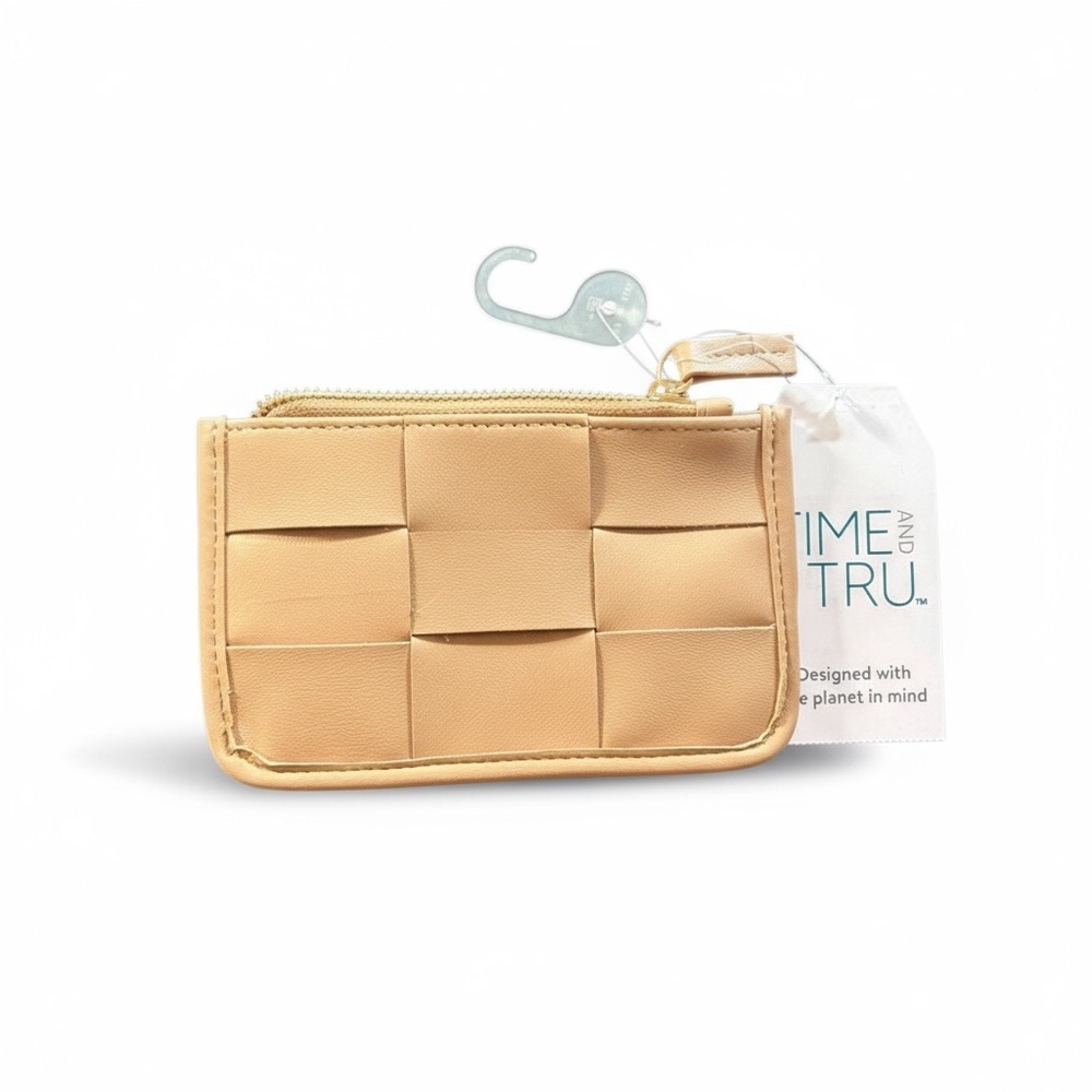 💥 ($1 w/Bundle) - Tan Woven Card Holder